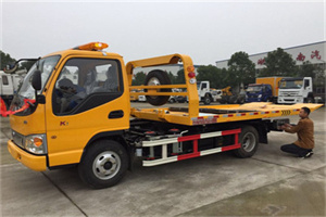 嘉祥哪里有拖车服务